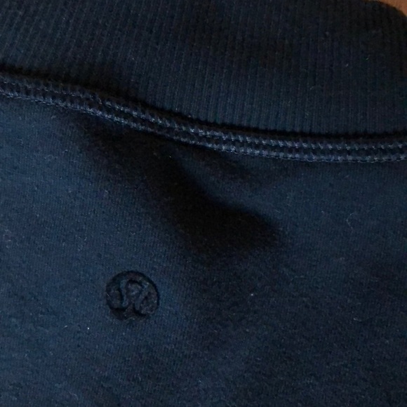 RARE Lululemon crop top cardigan jacket size 4-8 - Picture 6 of 16